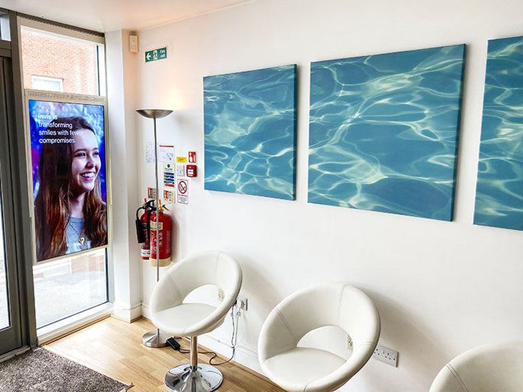 Ultra High Brightness Hanging Double-Sided Screen Window Display