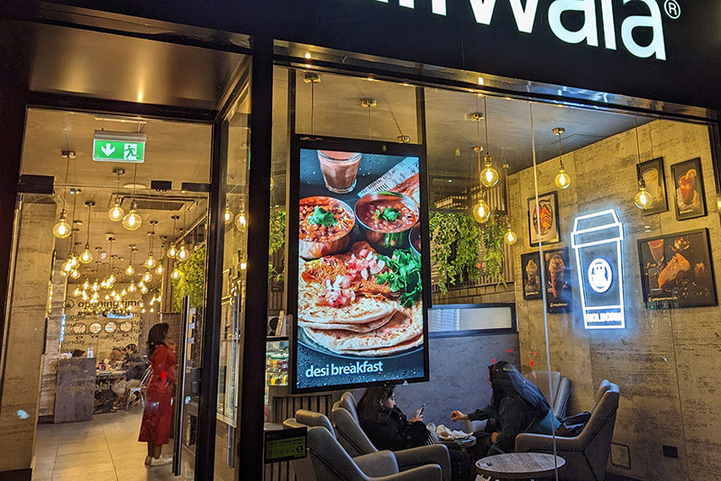 Ultra High Brightness Hanging Double-Sided Screen Window Display