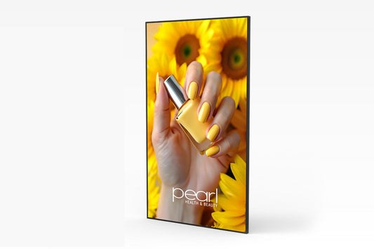 Vibrant Professional Advertising Displays 800cd/m2 Brightness Commercial grade for bright spaces, as a menu, advertising, informing, 4K Resolution with android 14 Be Quantum